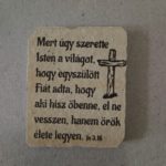 Kő hűtőmágnes, natúr - Kereszt-Média Kft. - Mert úgy szerette Isten a világot